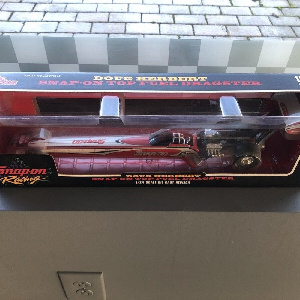 NIB Snap-On Racing "Doug Herbert" 1/24 Scale Top Fuel Dragster